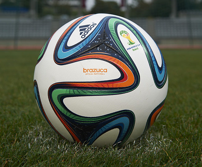 Brazuca-ballon-Bresil